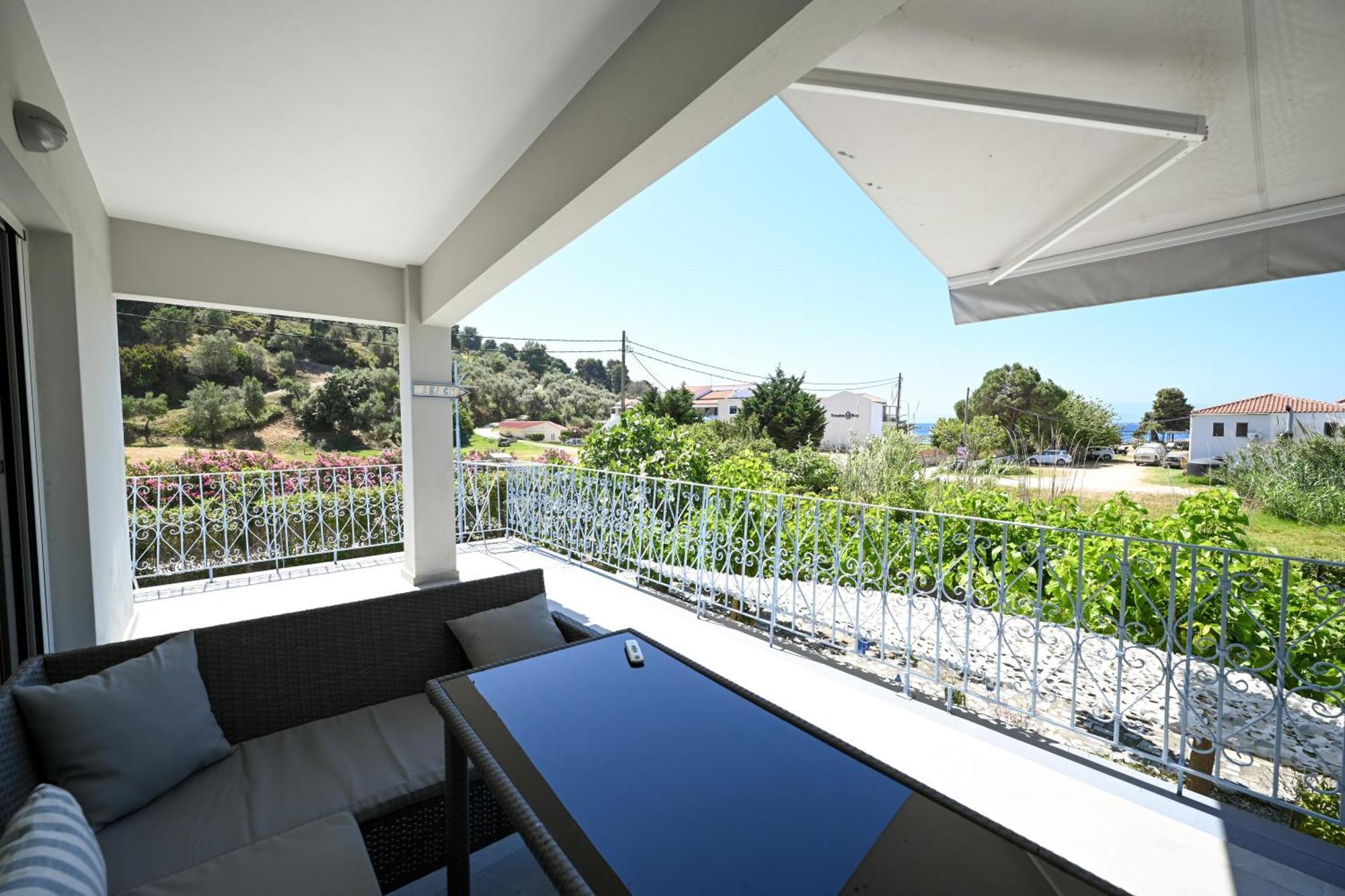 Anchor Villa Troulos Exterior photo